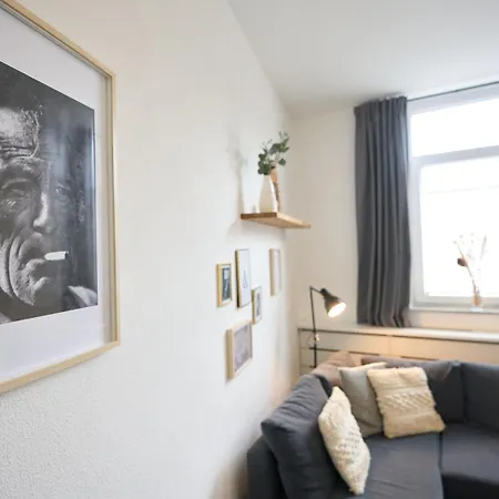 Bg Living & Hosting - Grosszuegiges An Der Mosel In - Lage - Bis 16 Personen, Parkplatz, Wlan & Netflix *