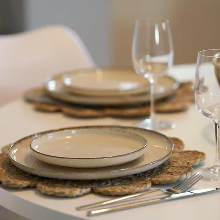 Bg Living & Hosting - Grosszuegiges An Der Mosel In - Lage - Bis 16 Personen, Parkplatz, Wlan & Netflix Vakantiehuis Verbandsgemeinde Traben-Trarbach