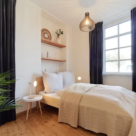 Bg Living & Hosting - Grosszuegiges An Der Mosel In - Lage - Bis 16 Personen, Parkplatz, Wlan & Netflix *