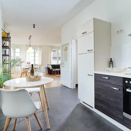 Grosszuegiges An Der Mosel - Bis 16 Personen - - Waschmaschine - Kostenlose Parkplaetze Holiday home Traben-Trarbach