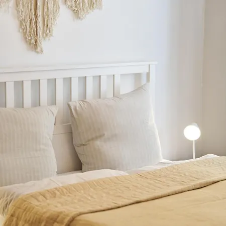 Bg Living & Hosting - Grosszuegiges An Der Mosel In - Lage - Bis 16 Personen, Parkplatz, Wlan & Netflix Vakantiehuis *