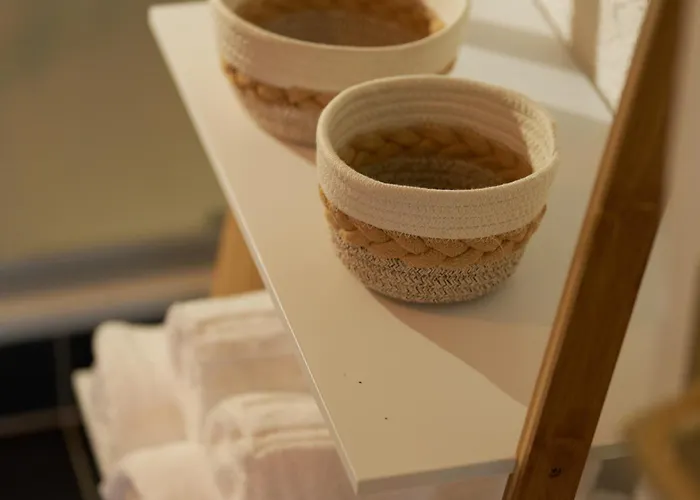 Bg Living & Hosting - Grosszuegiges An Der Mosel In - Lage - Bis 16 Personen, Parkplatz, Wlan & Netflix