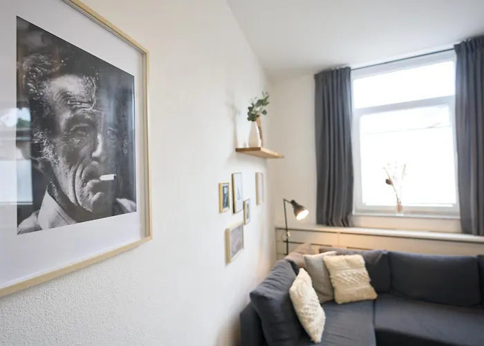 Bg Living & Hosting - Grosszuegiges An Der Mosel In - Lage - Bis 16 Personen, Parkplatz, Wlan & Netflix *