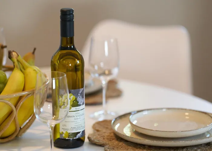 Bg Living & Hosting - Grosszuegiges An Der Mosel In - Lage - Bis 16 Personen, Parkplatz, Wlan & Netflix Traben-Trarbach