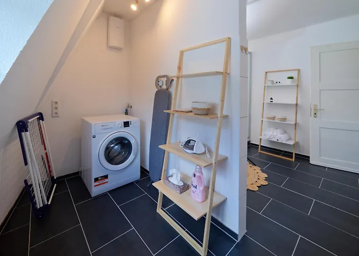 Bg Living & Hosting - Grosszuegiges An Der Mosel In - Lage - Bis 16 Personen, Parkplatz, Wlan & Netflix * Traben-Trarbach