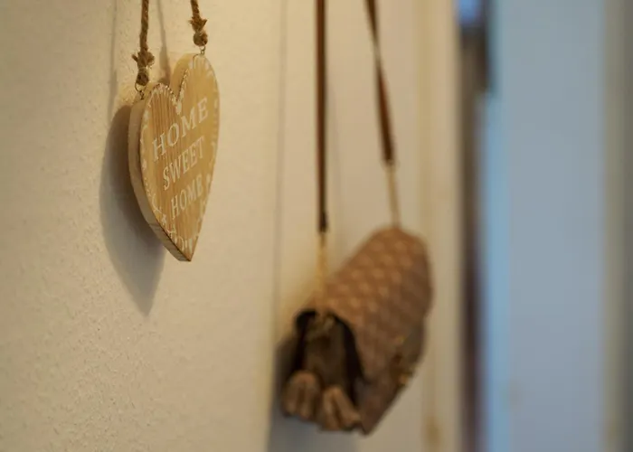 Casa de Férias Bg Living & Hosting - Grosszuegiges An Der Mosel In - Lage - Bis 16 Personen, Parkplatz, Wlan & Netflix *