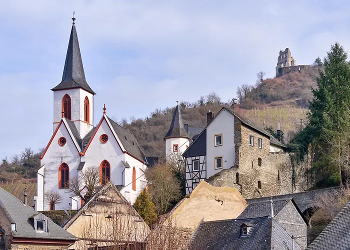 Bg Living & Hosting - Grosszuegiges An Der Mosel In - Lage - Bis 16 Personen, Parkplatz, Wlan & Netflix *